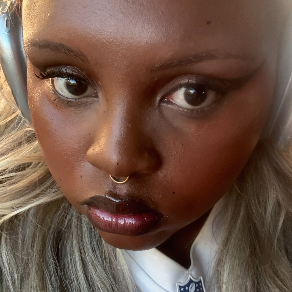 Meet your Posher, Reneè